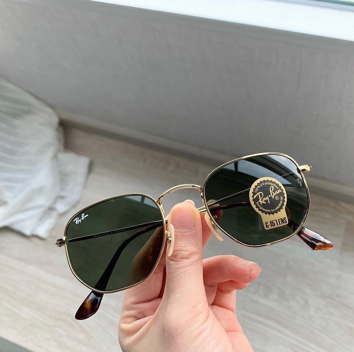 All Season Special Trending Slant Fashionable Sunlight Eye Protected Hot Favourite Sunglasses For Unisex.