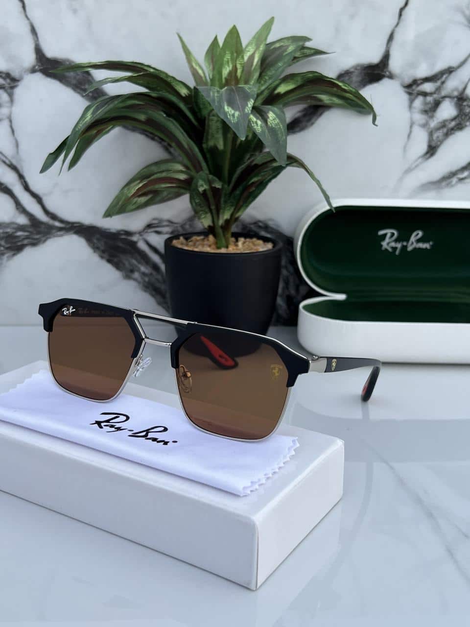 Ray Ban Fancy Sunglass For Daily Causal Evergreen UV Protected For Unisex
