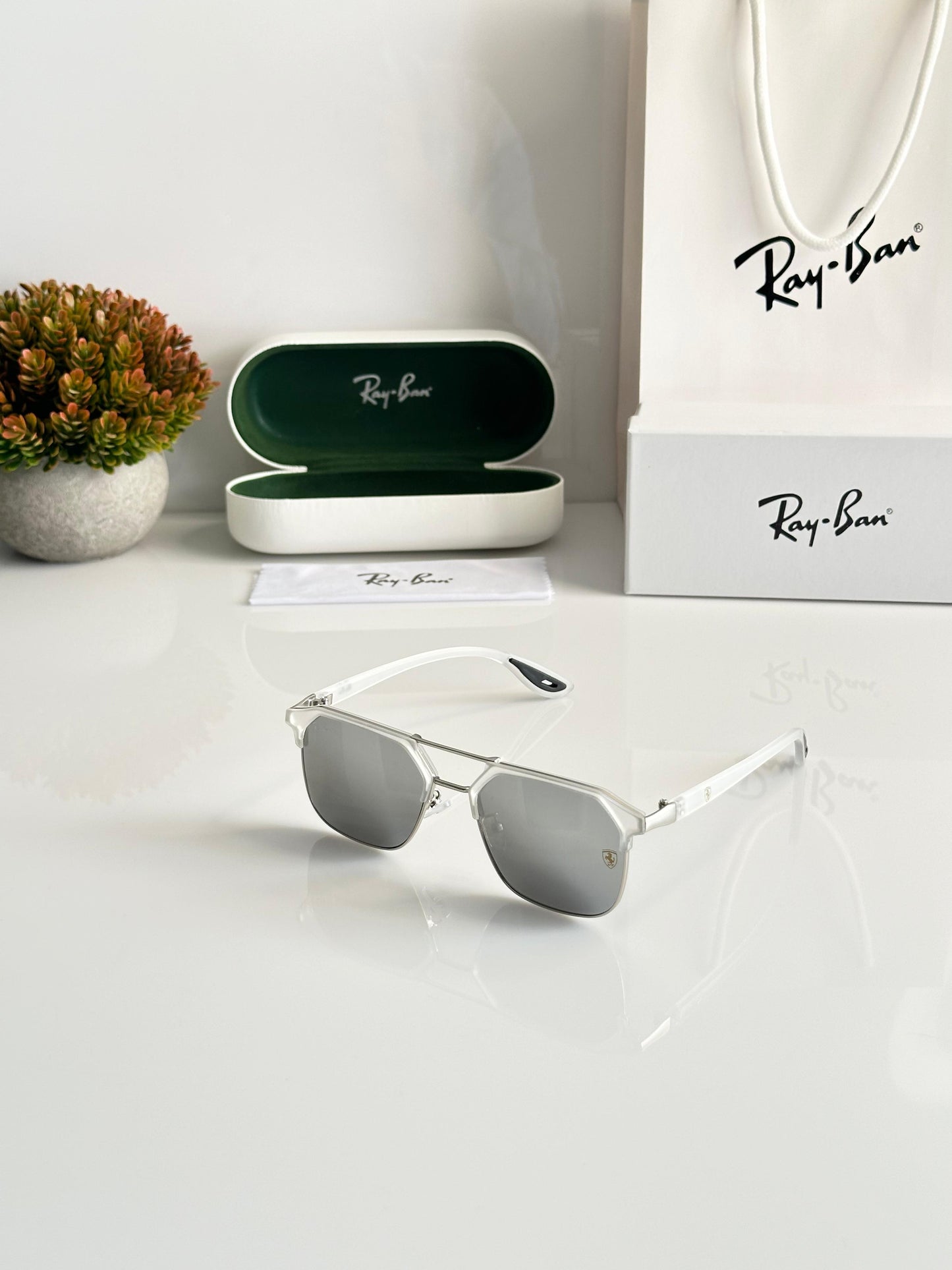 Ray Ban Fancy Sunglass For Daily Causal Evergreen UV Protected For Unisex